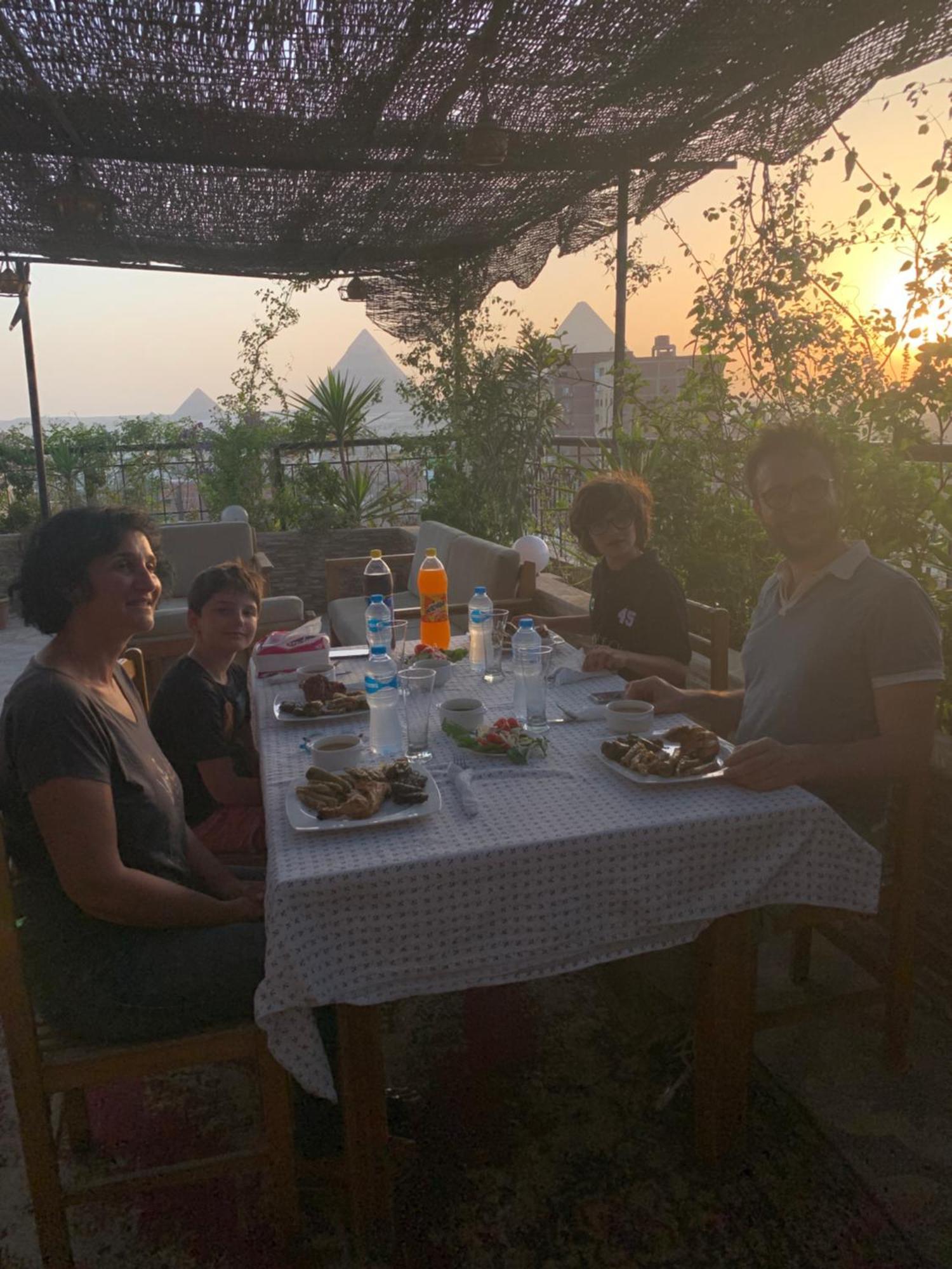 Draz Pyramids View Bed & Breakfast Kafrat al Jabal Ngoại thất bức ảnh